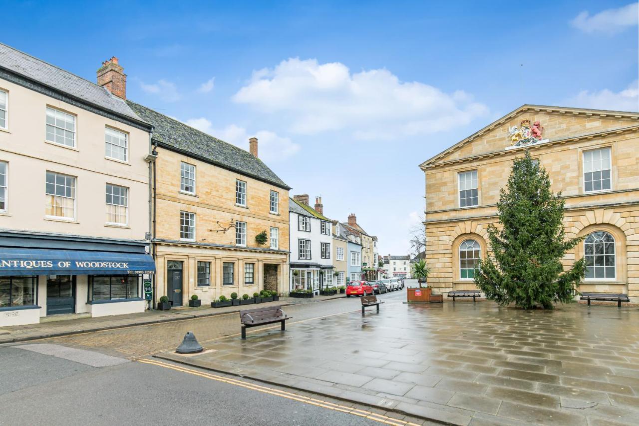 Oxfordshire Living - The Spencer Apartment - Woodstock Exterior photo